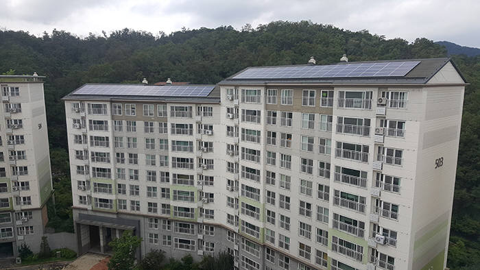 서울시 공동주택 태양광 최대 용량이 설치된 세곡리엔파크 5단지. [자료:해줌]