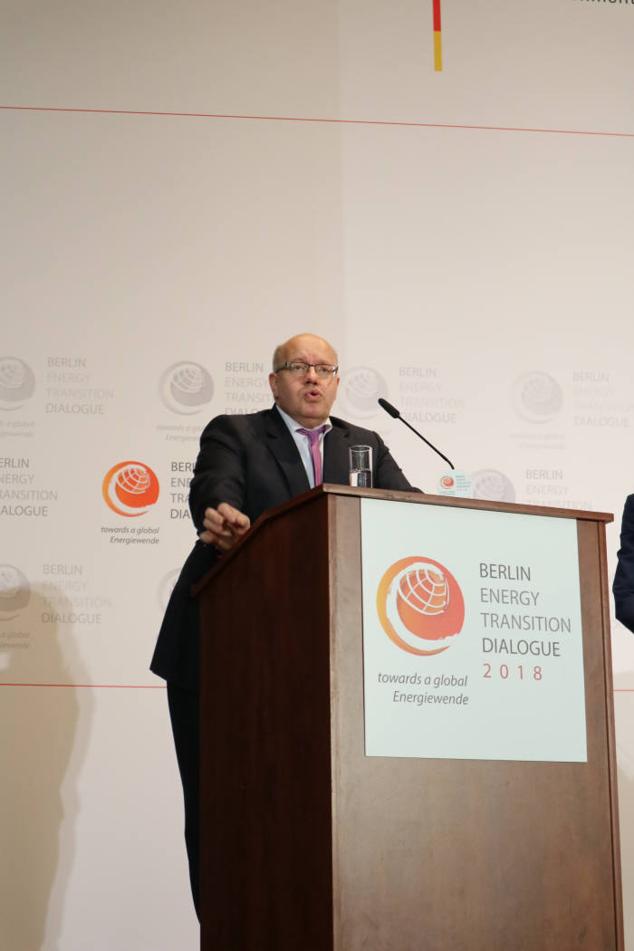 페터 알트마이어 독일 경제에너지부 장관이 최근 독일 베를린 경제에너지부에서 열린 '2018베를린 에너지전환 대화' 기조연설을 하는 모습.